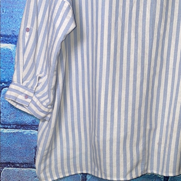 New Bury Kustum Women's Blue Striped Shirt Size Medium Large - Picture 3 of 6